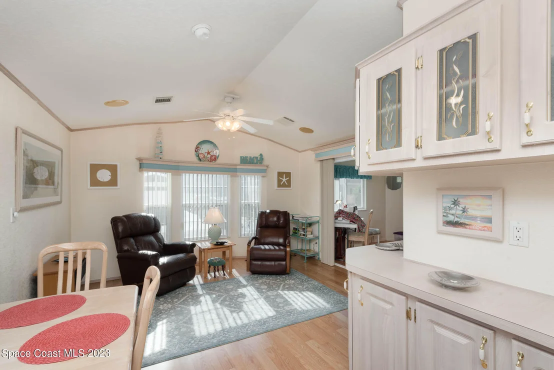 Photo of 3000 Frontier Drive