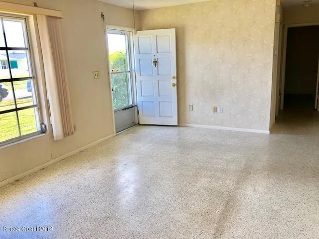 Photo of 862 Hampton Drive NE