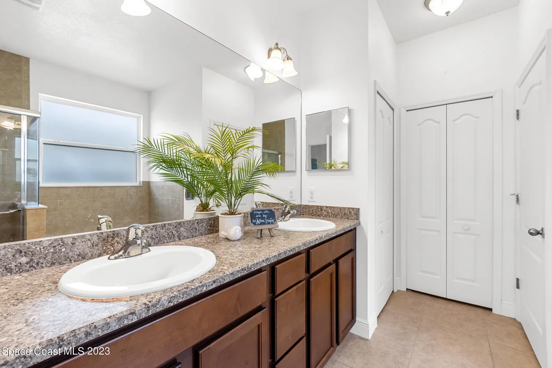 Photo of 3211 Constellation Drive
