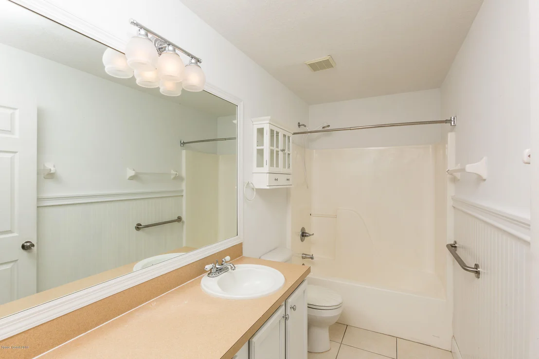 Photo of 826 Laurel Street