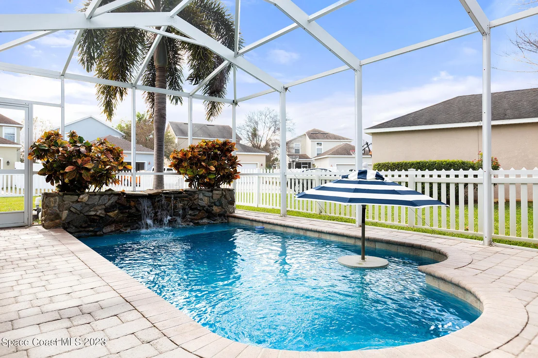 Photo of 6914 Beargrass Road