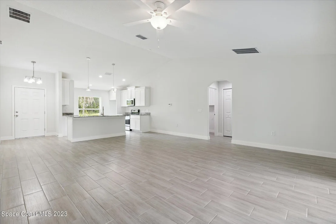 Photo of 1908 Warton Avenue SE