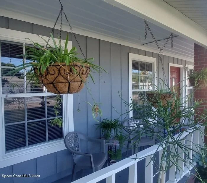Photo of 790 Cobblestone Lane NE