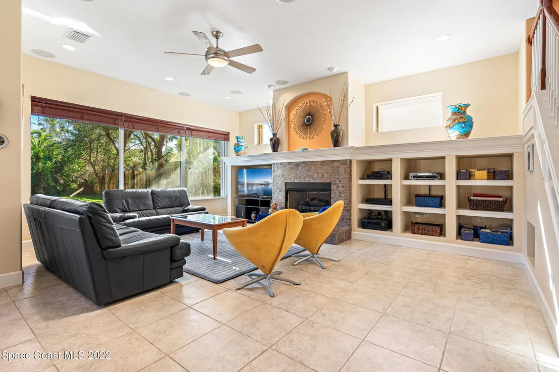 Photo of 233 Flanders Drive