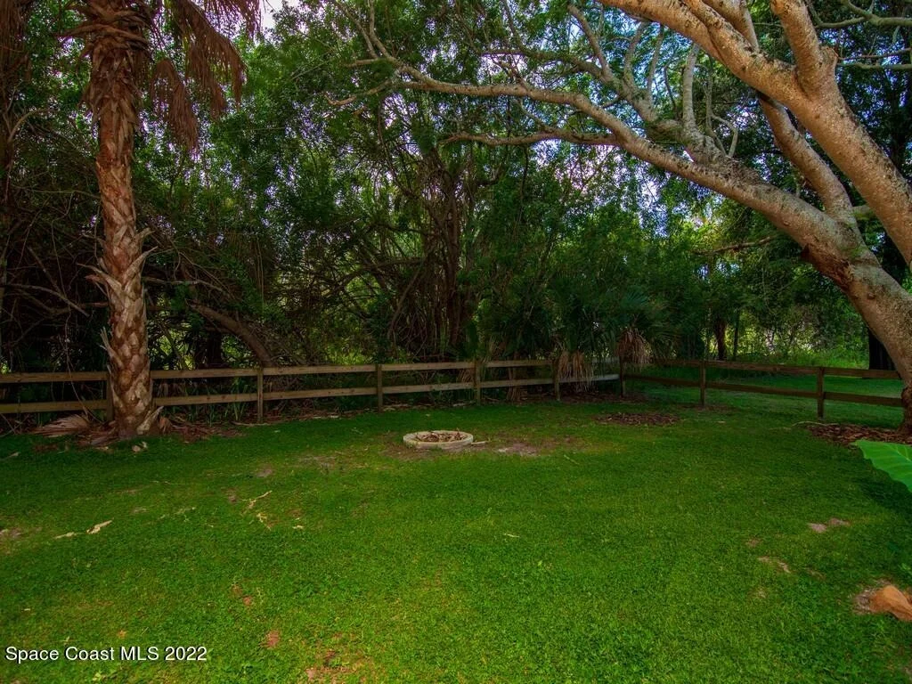 Photo of 9850 River Drive