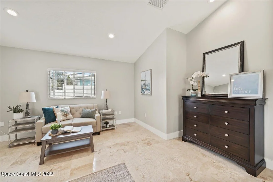 Photo of 317 Berkeley Street
