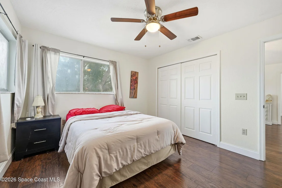Photo of 1225 War Eagle Boulevard