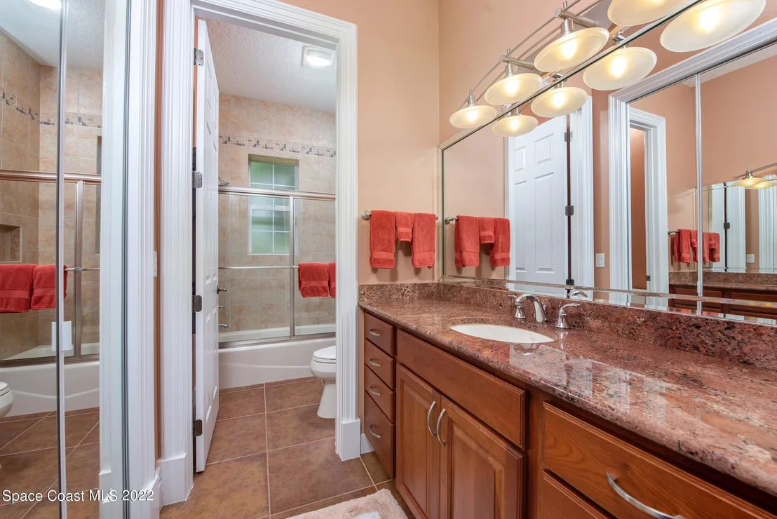 Photo of 3685 Oak Lane