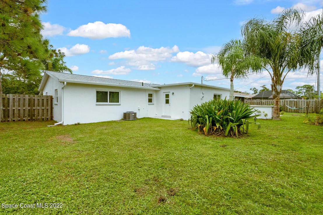 Photo of 2516 Pinehurst Circle