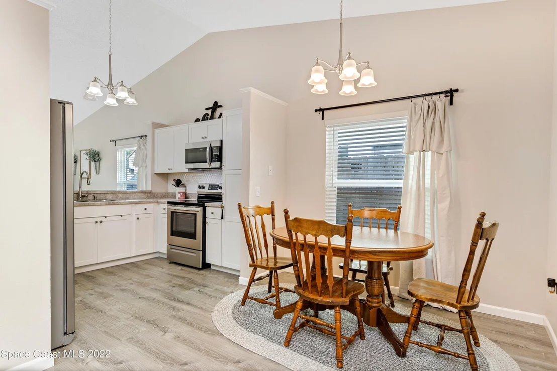 Photo of 1425 Brook Drive