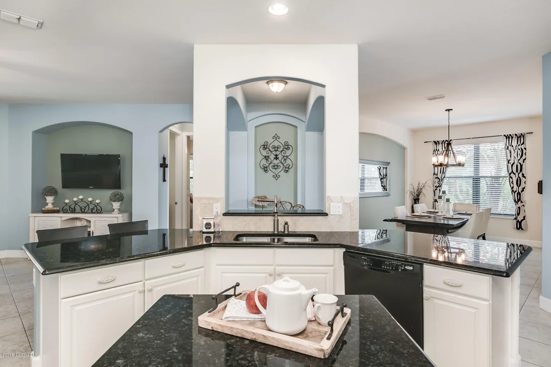 Photo of 384 Point Lobos Drive