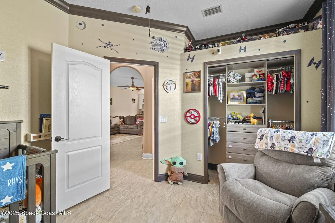 Photo of 381 Waterside Circle