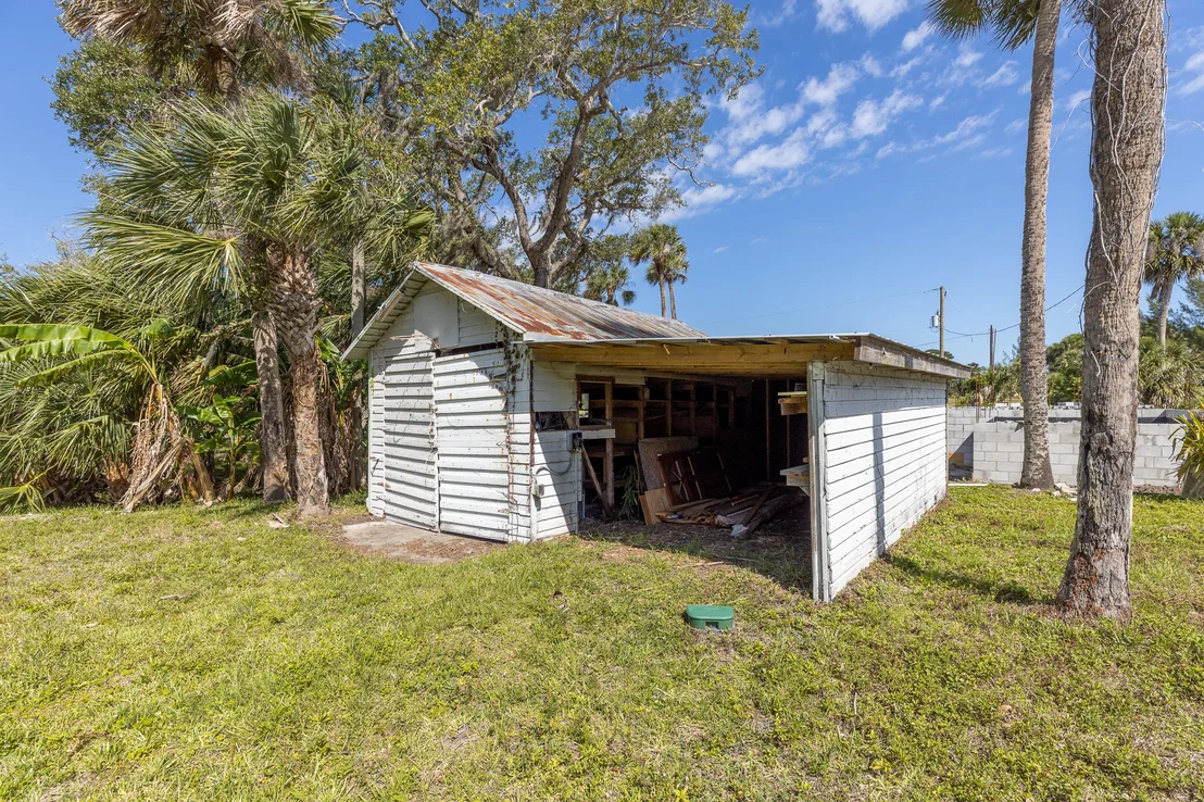 Photo of 1935 Pineapple Avenue