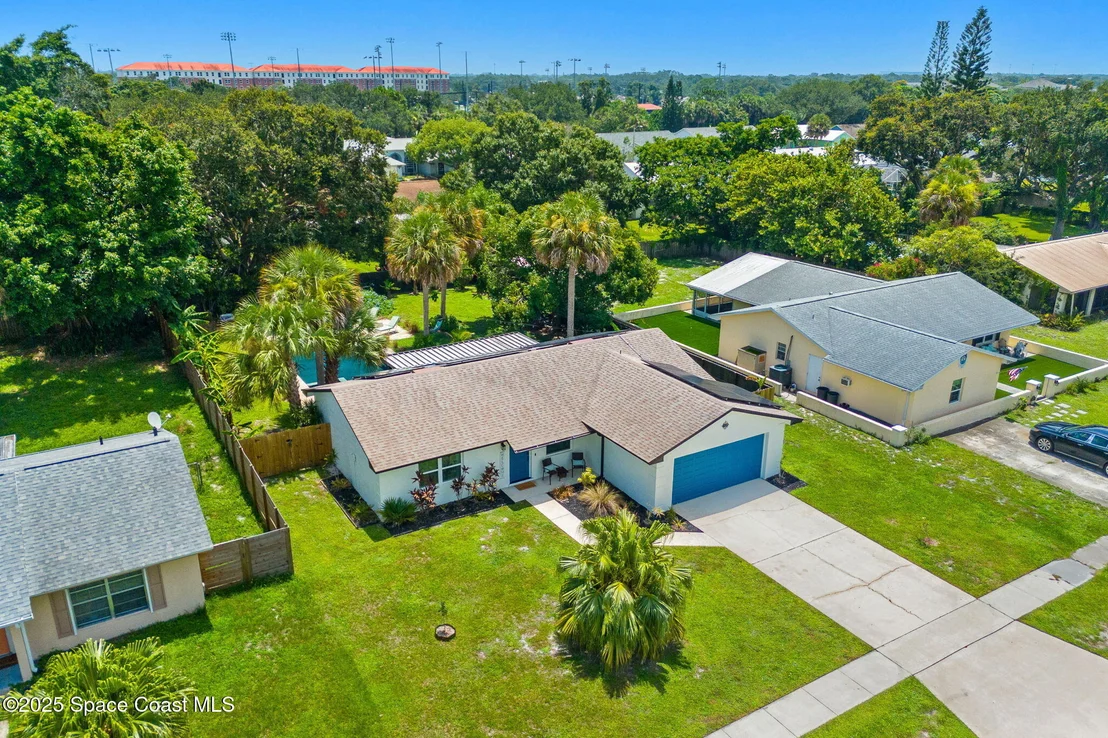 Photo of 3353 Jay Tee Drive