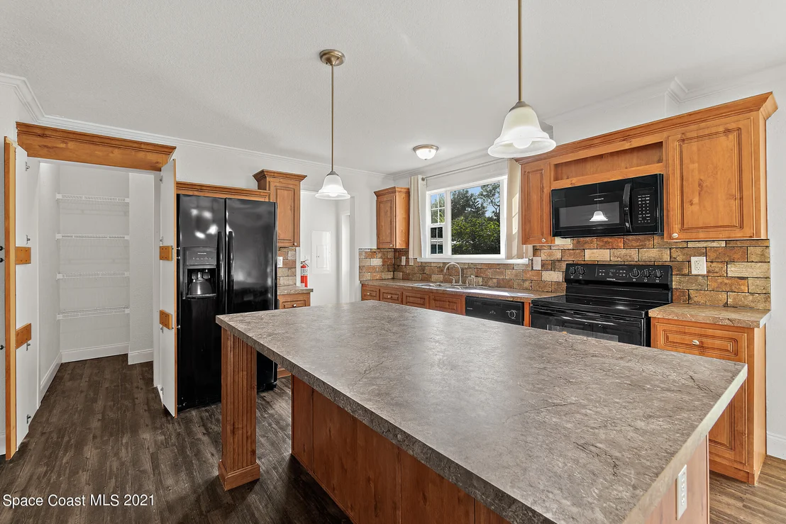 Photo of 331 Spring Street