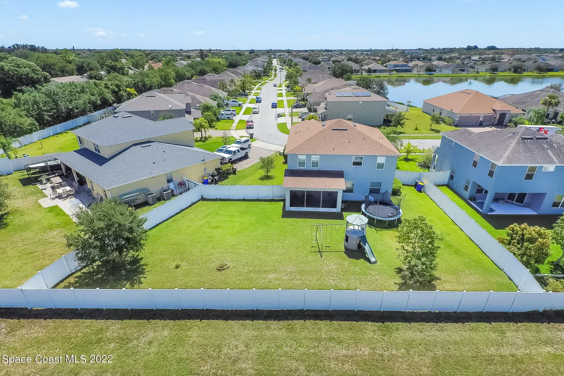 Photo of 1820 Bridgeport Circle