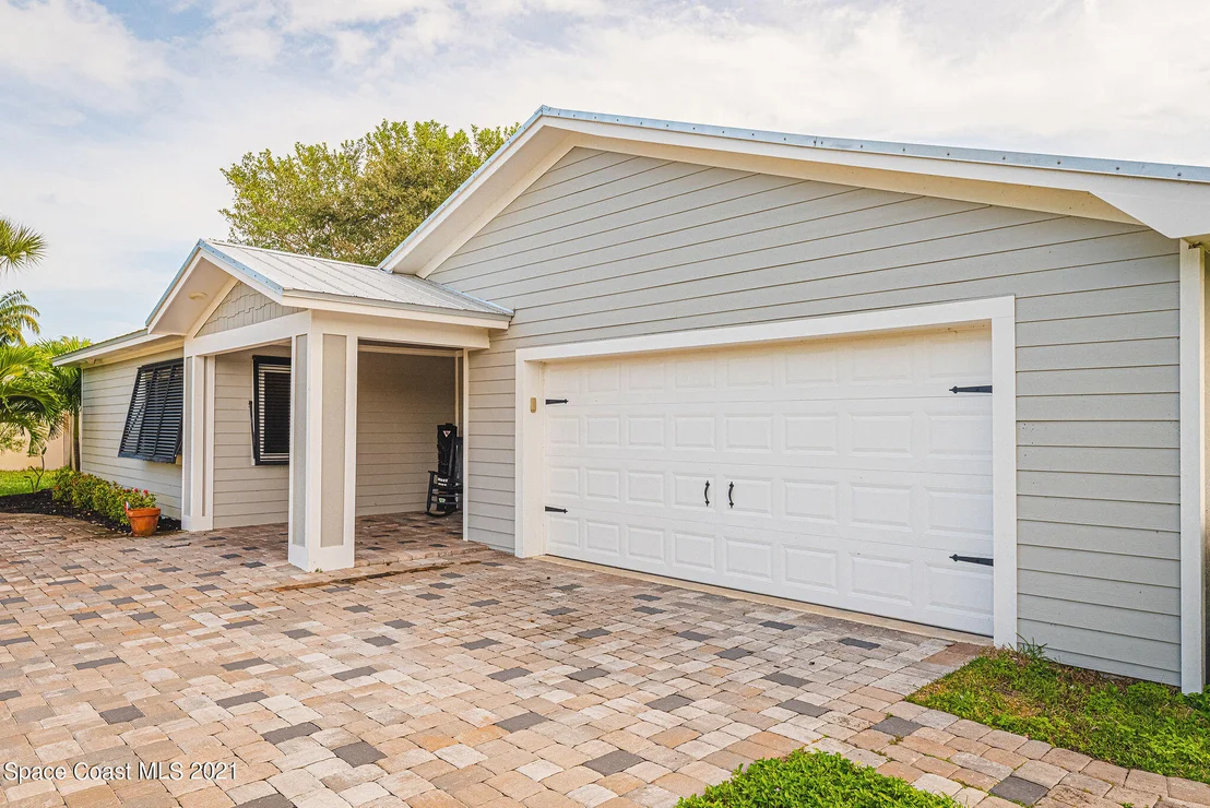 Photo of 211 Melbourne Avenue