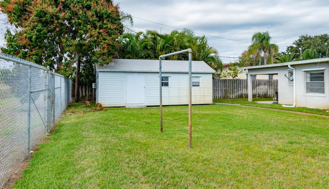 Photo of 1815 Ixora Drive W