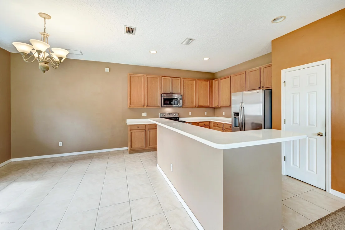 Photo of 3100 Eldron Boulevard SE