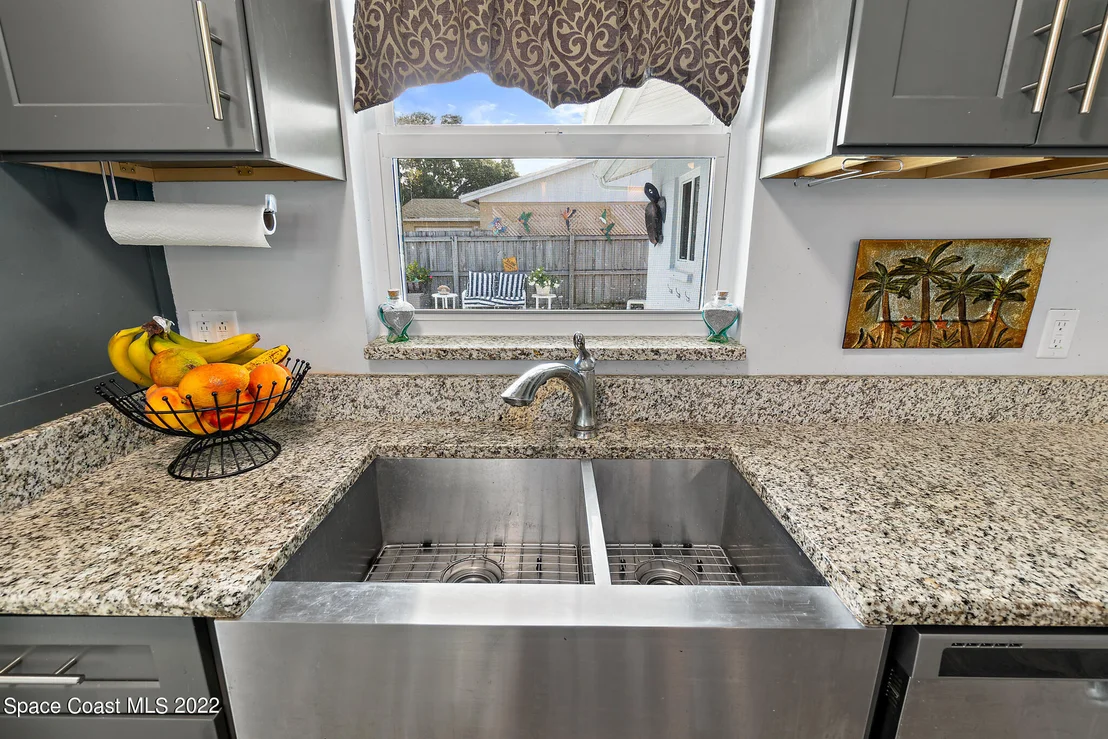 Photo of 1051 Fenway Drive