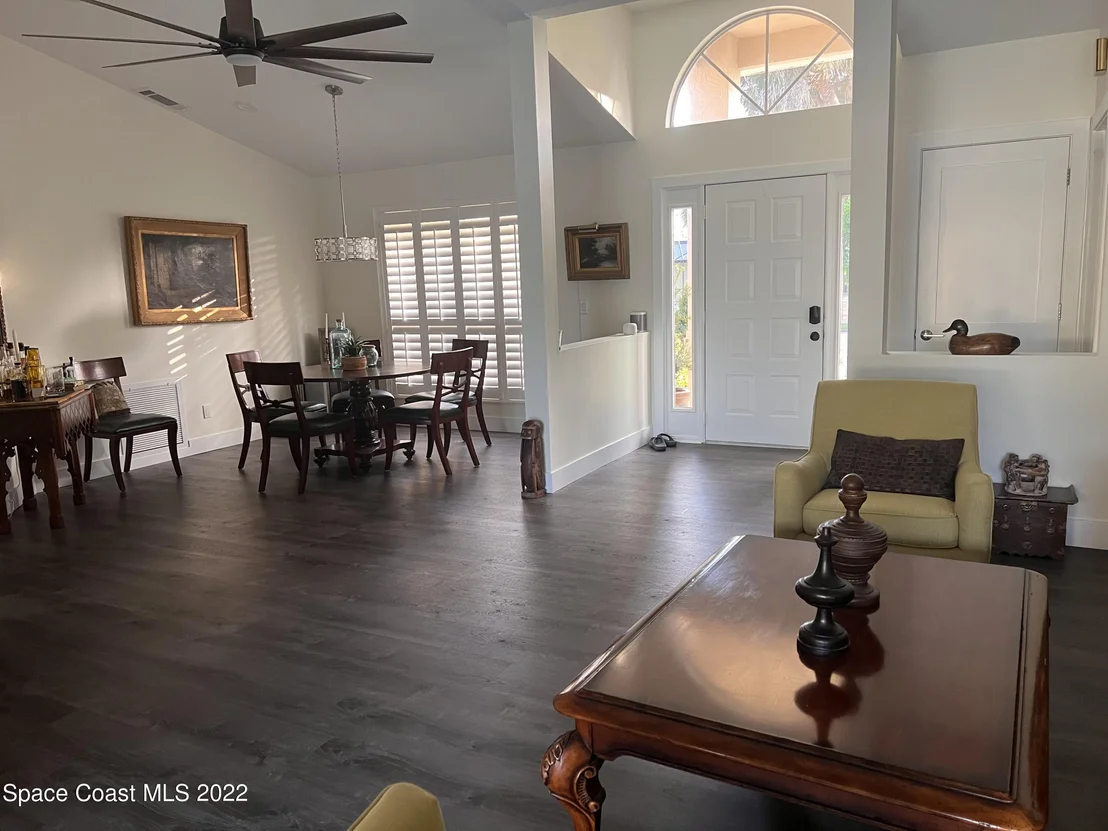 Photo of 460 Bay Point Drive
