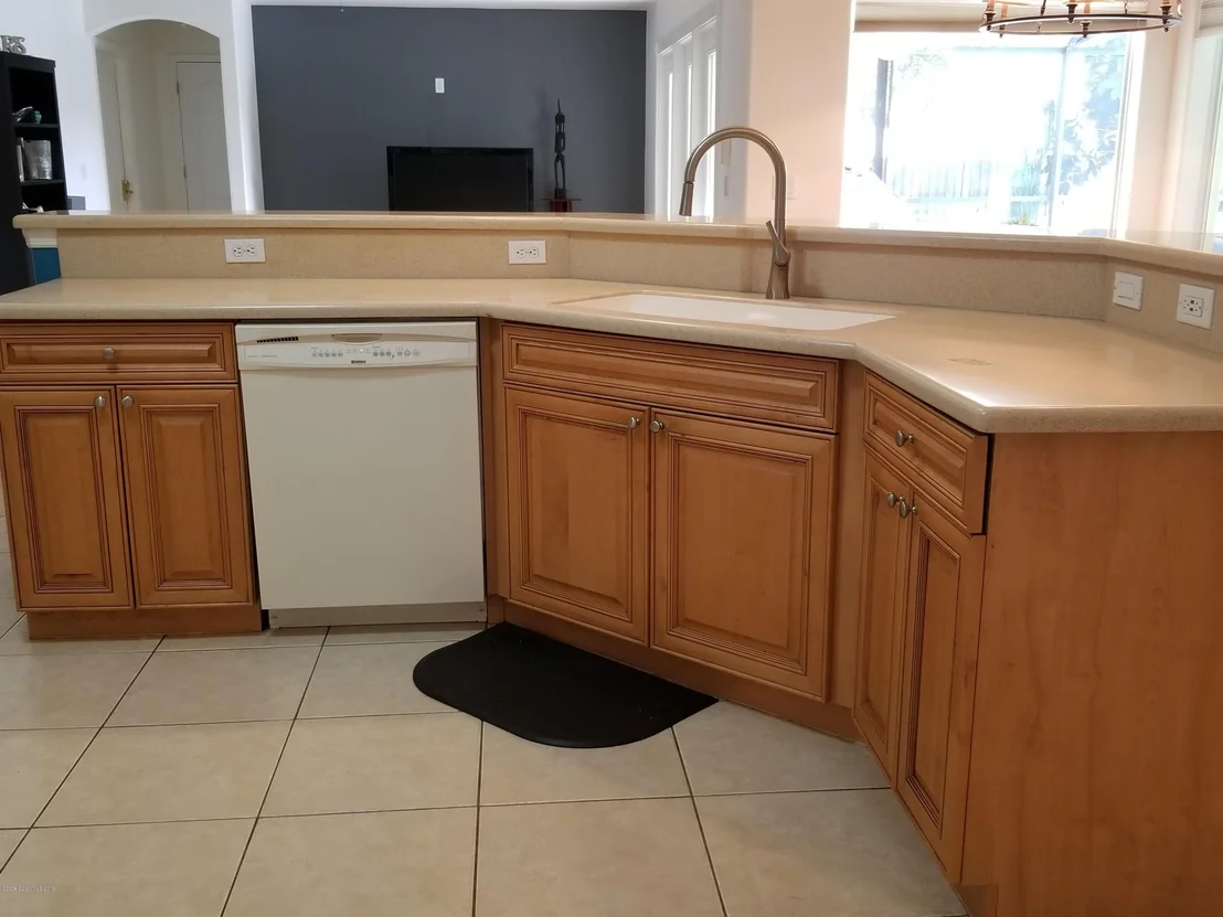 Photo of 336 Park Hill Boulevard