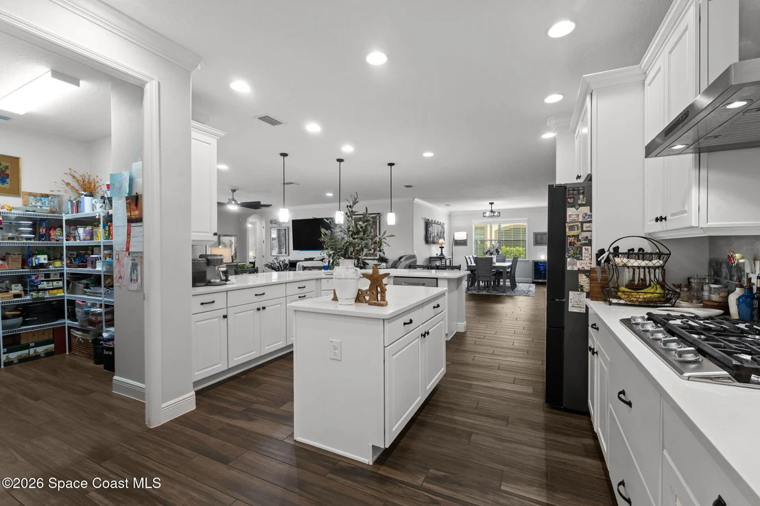 Photo of 8146 Stonecrest Drive