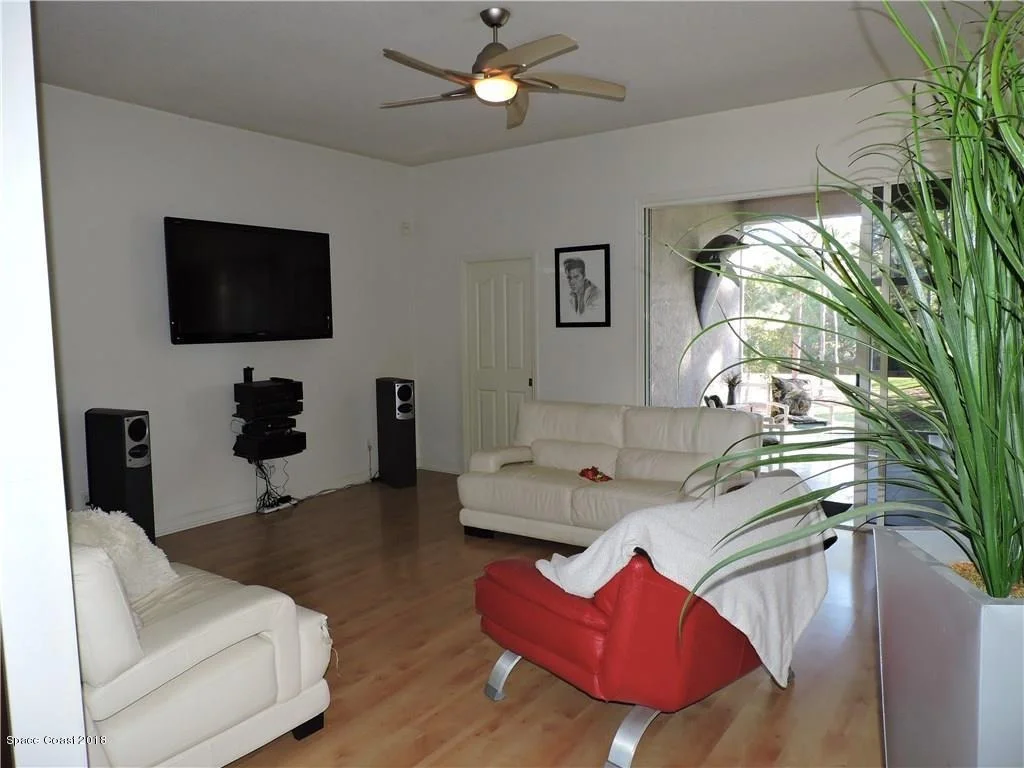 Photo of 6595 Indian River Boulevard