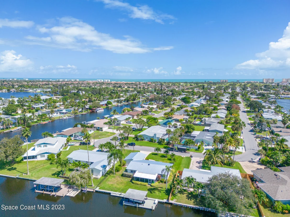 Photo of 209 River Road