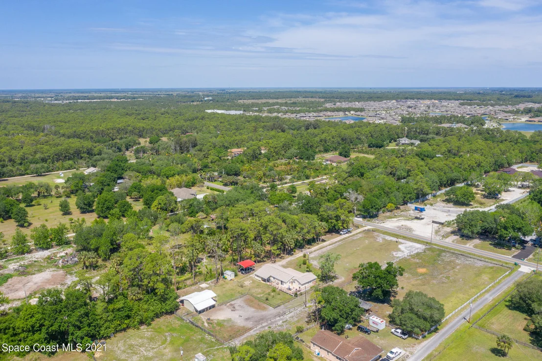 Photo of 3635 Hield Road