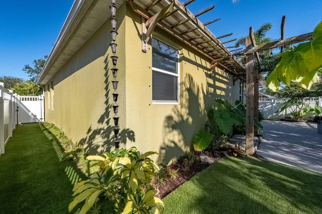 Photo of 392 Waterside Circle