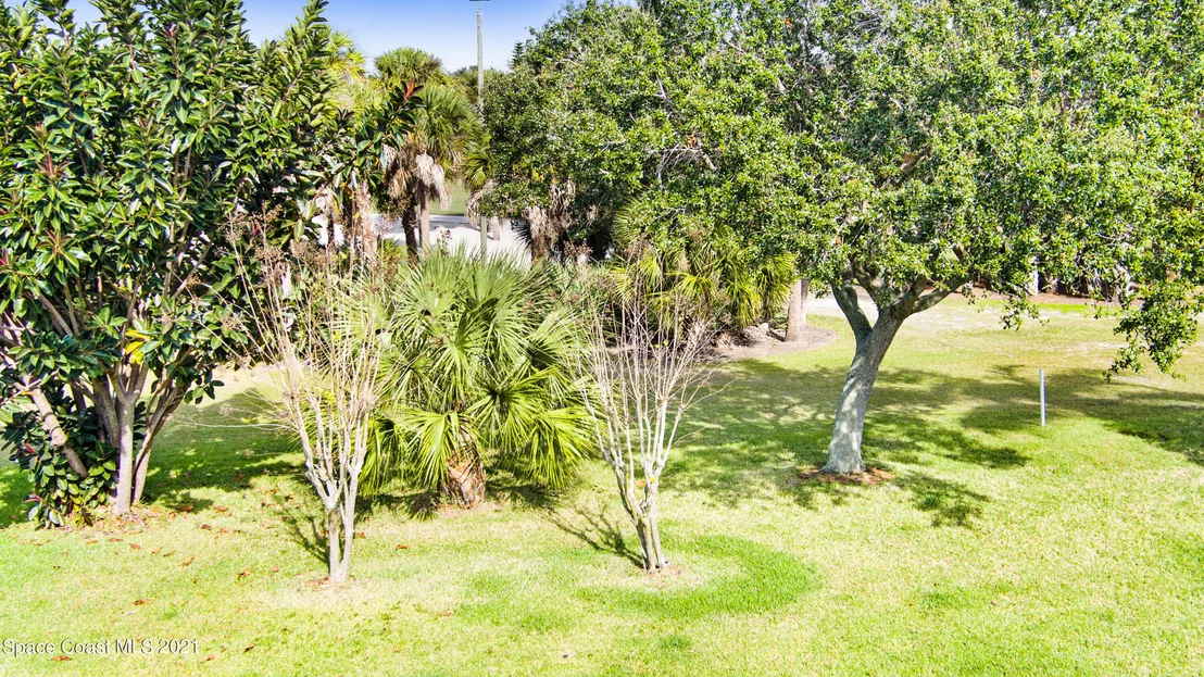 Photo of 2571 Canterbury Circle