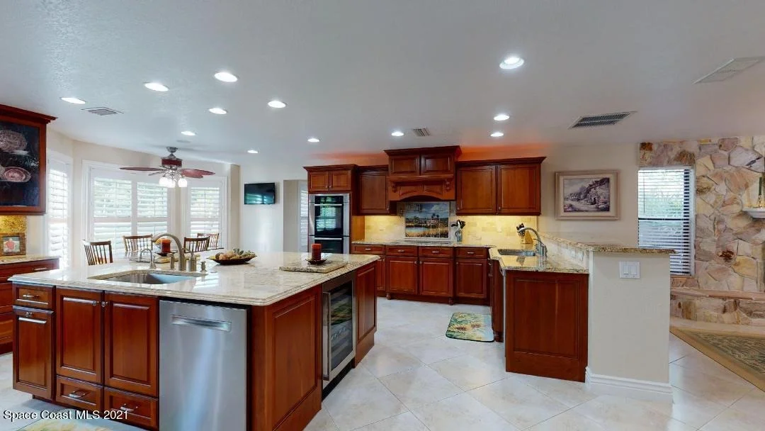 Photo of 160 Utopia Circle
