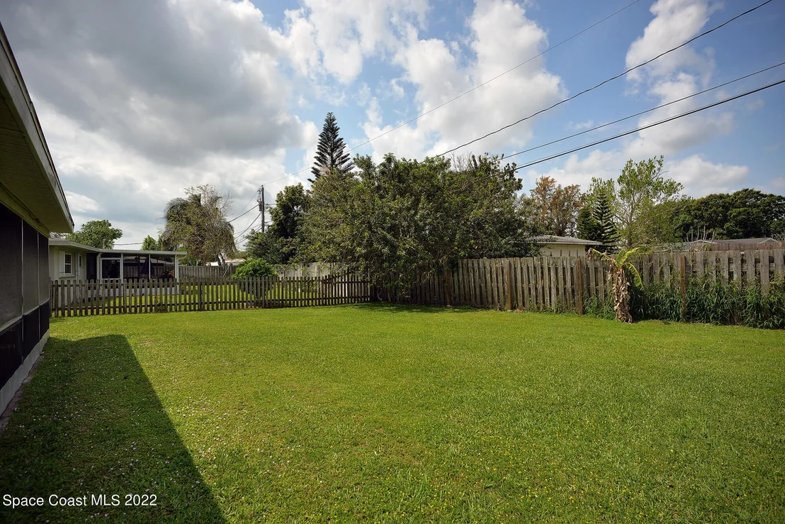 Photo of 823 Angle Street NE