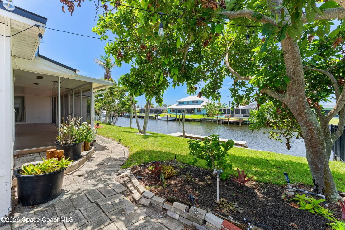 Photo of 462 Sandpiper Drive