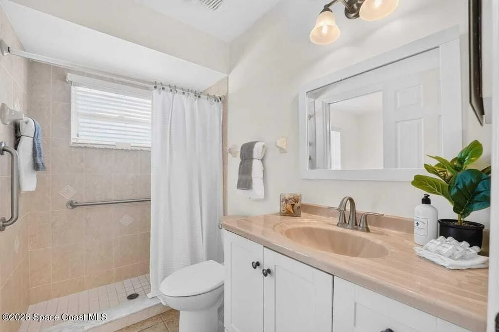 Photo of 4630 Sand Point Road
