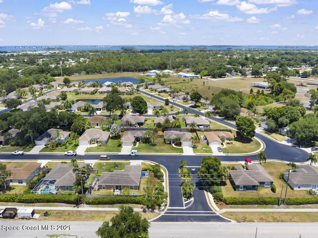Photo of 470 High Hawk Circle