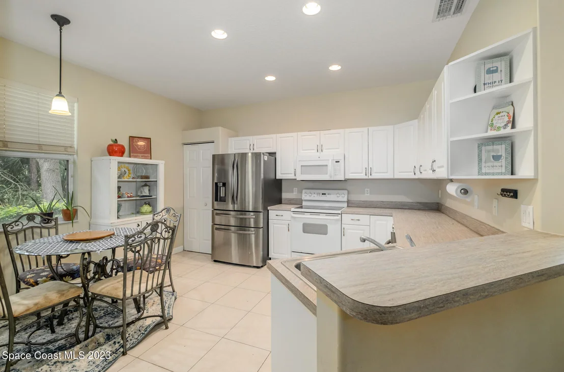 Photo of 577 Gardendale Circle SE