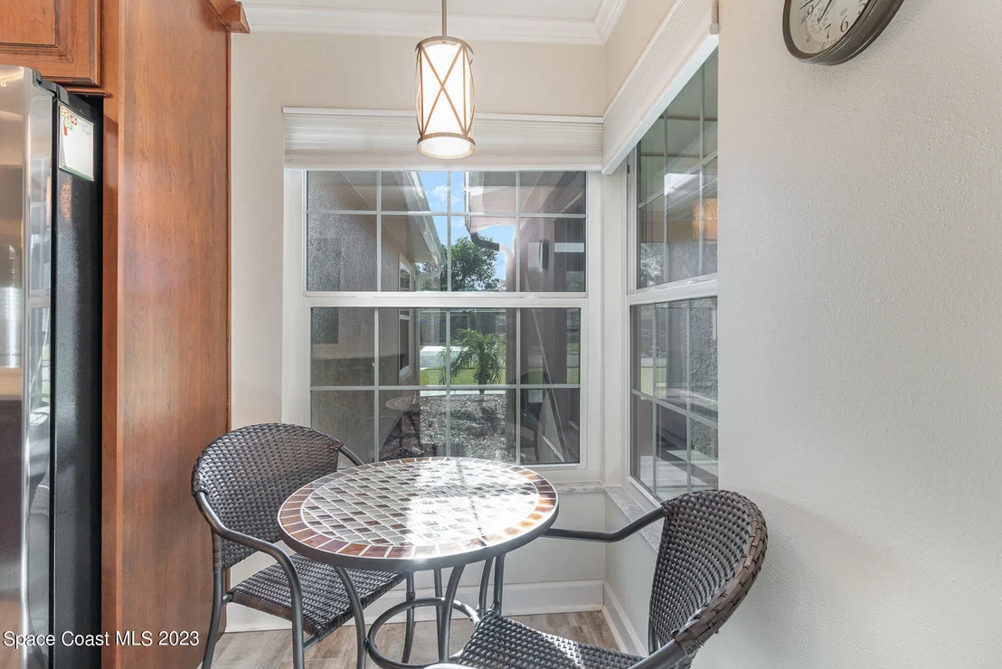 Photo of 833 Pine Shadows Avenue