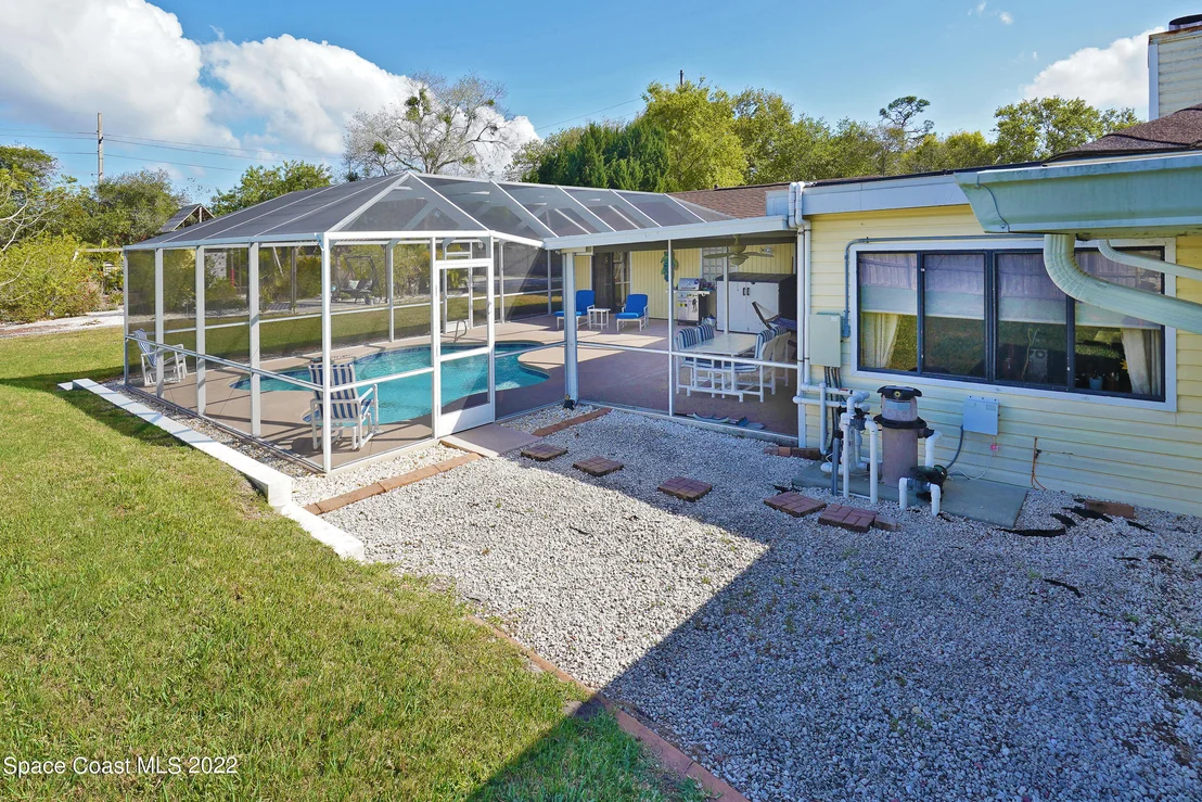 Photo of 1814 Oak Drive N