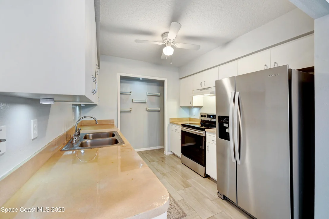 Photo of 892 Spirea Drive