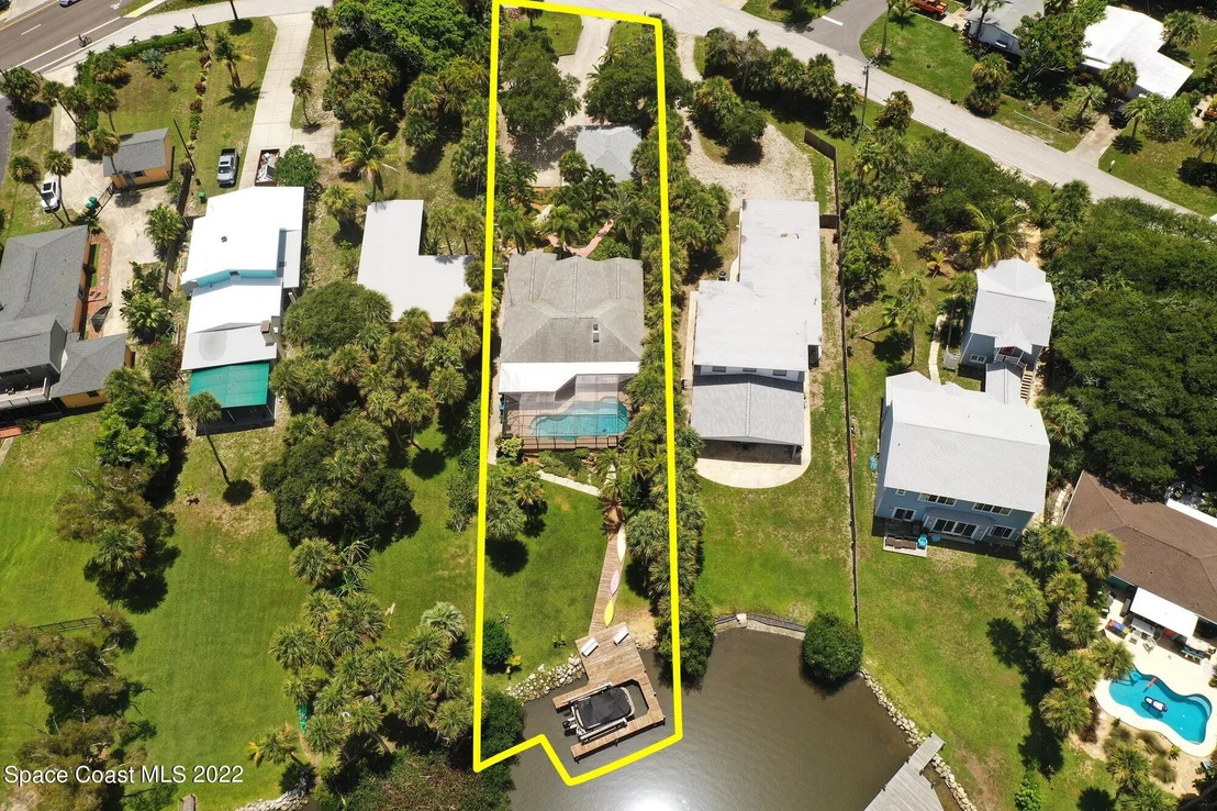 Photo of 45 W Bay Drive