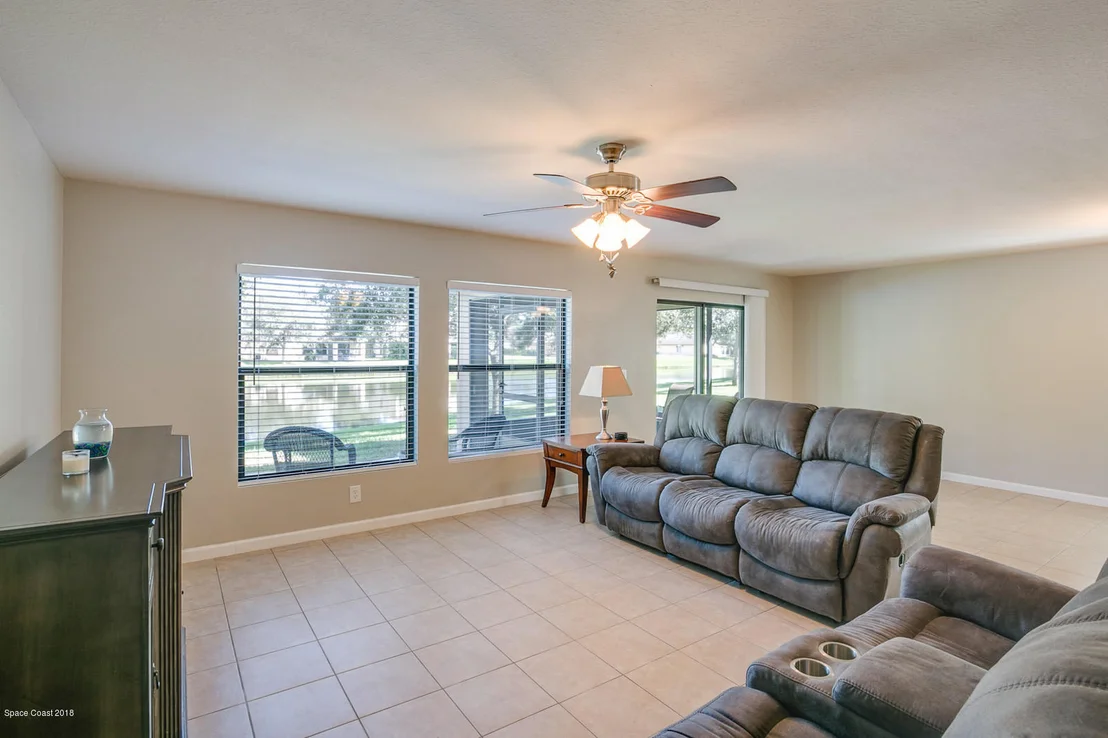 Photo of 205 Dryden Circle