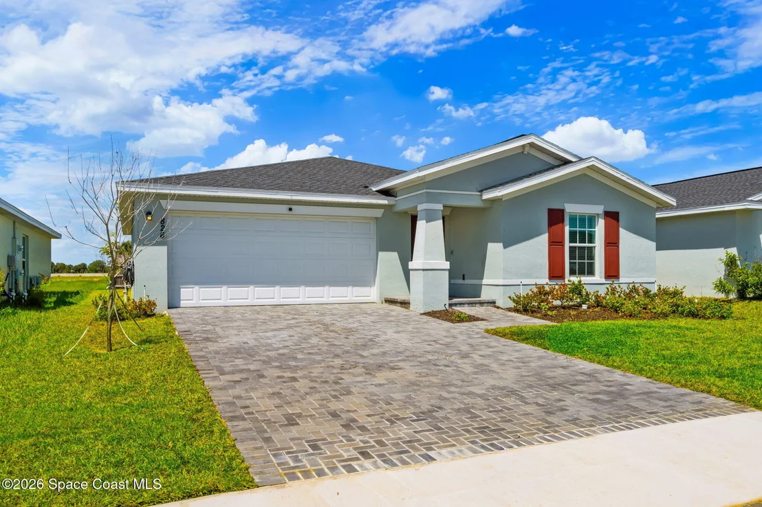 Photo of 826 Dockside Drive SW