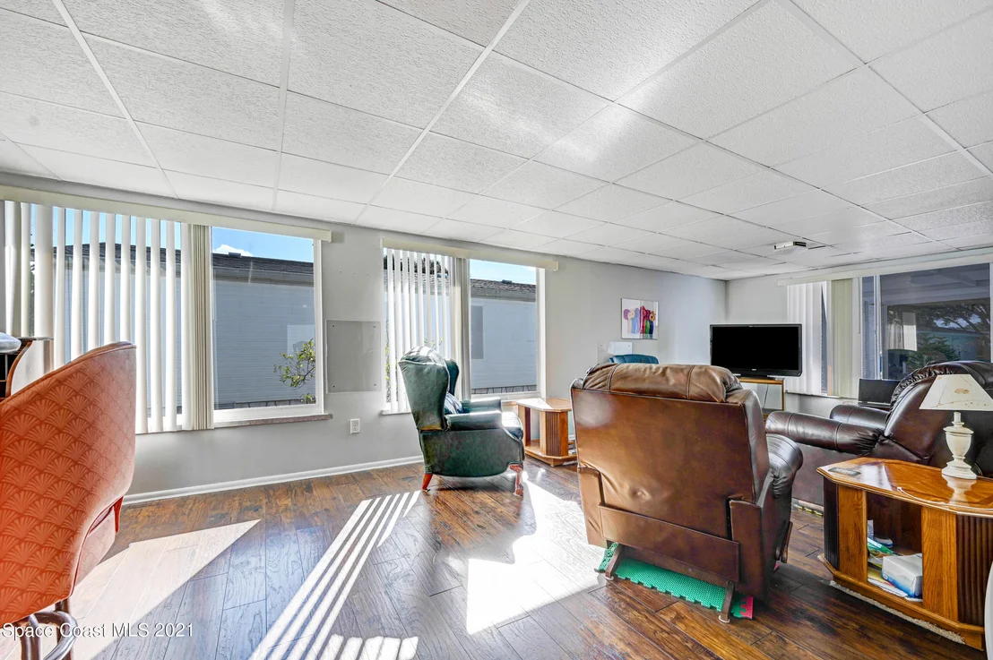 Photo of 566 Jean Circle