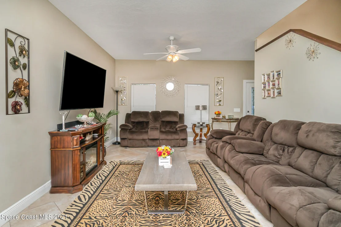 Photo of 2246 Warwick Road