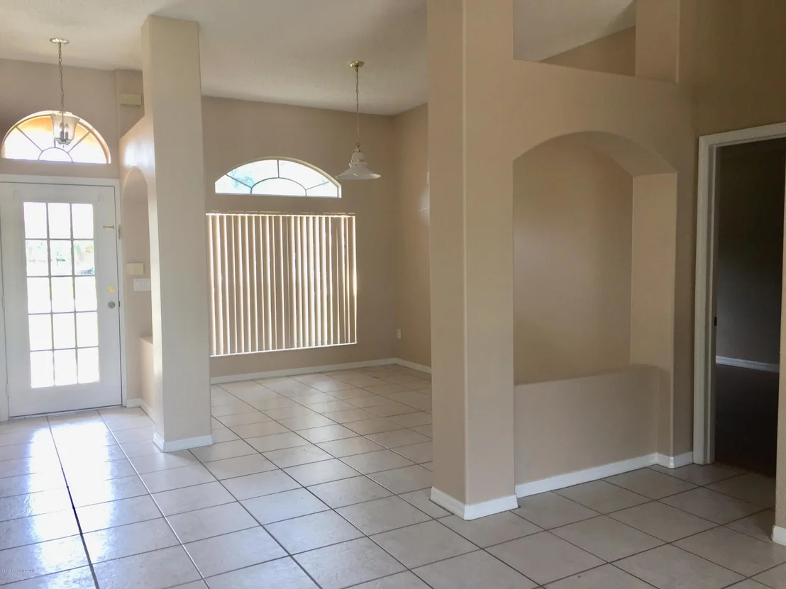 Photo of 916 Beryl Drive