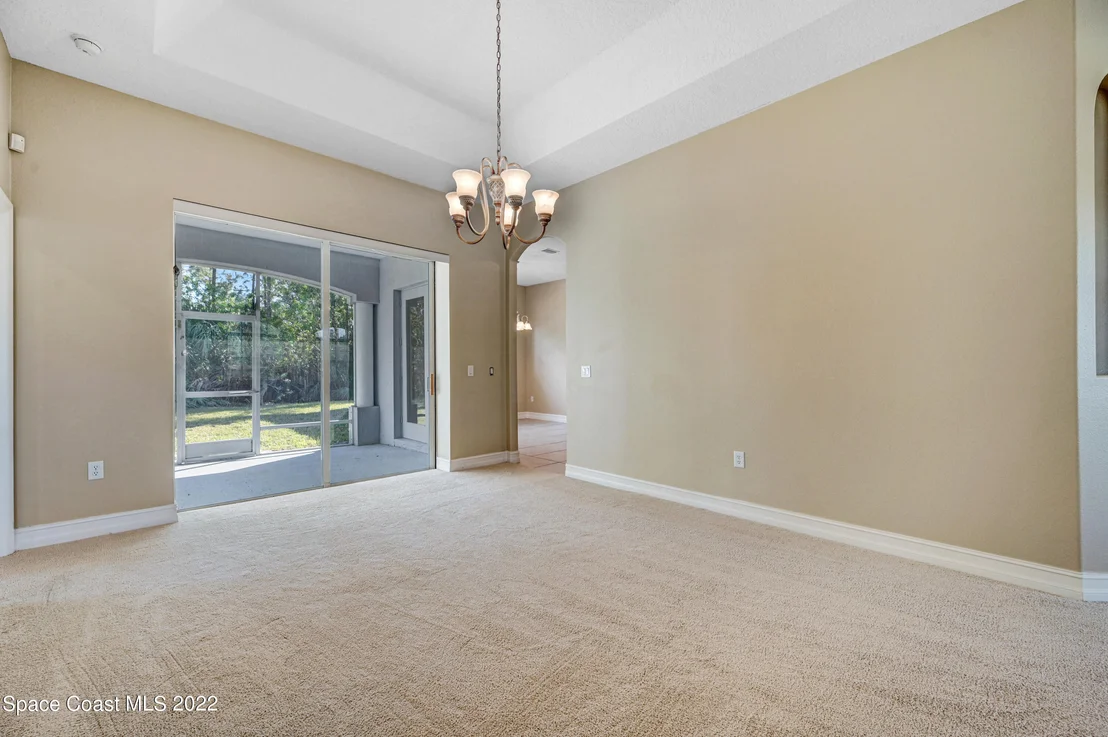 Photo of 2185 SE Windbrook Drive SE