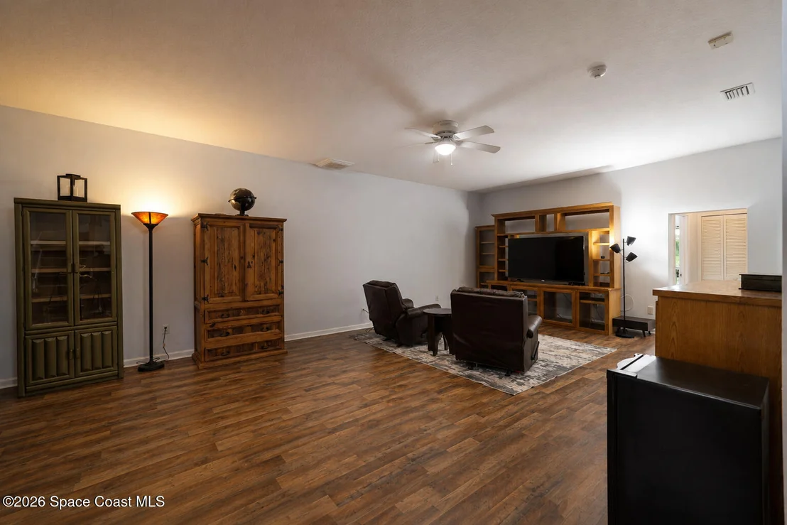 Photo of 4165 Heller Road