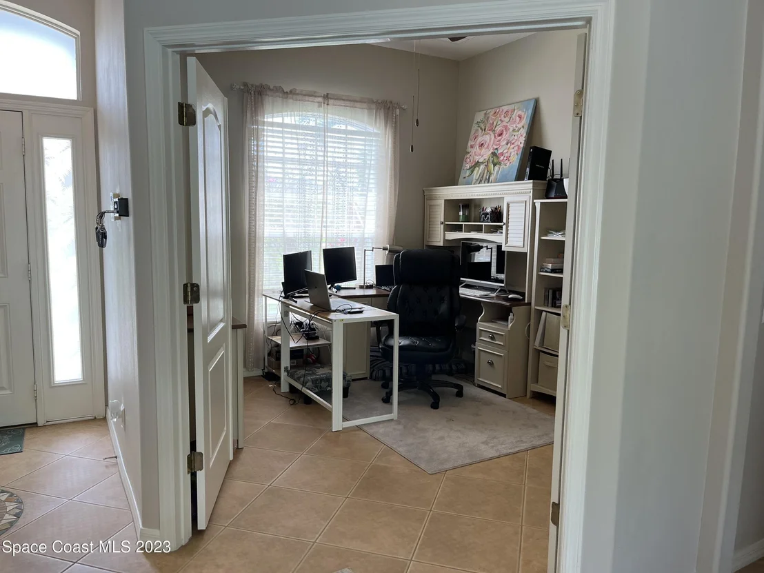 Photo of 1661 Whitman Drive